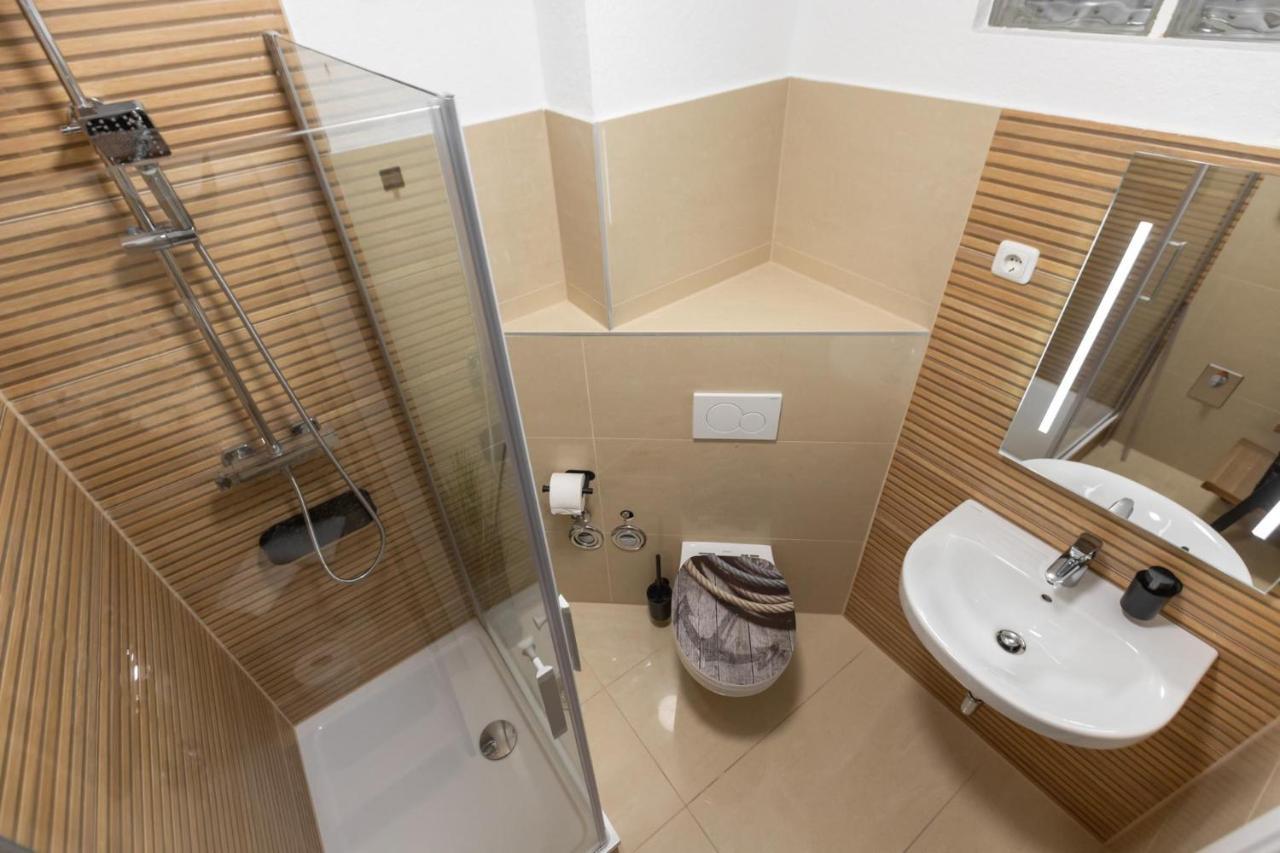 Koje Fuenf I Apartment In Stadtmitte Mit Parkplatz Бремерхафен Экстерьер фото